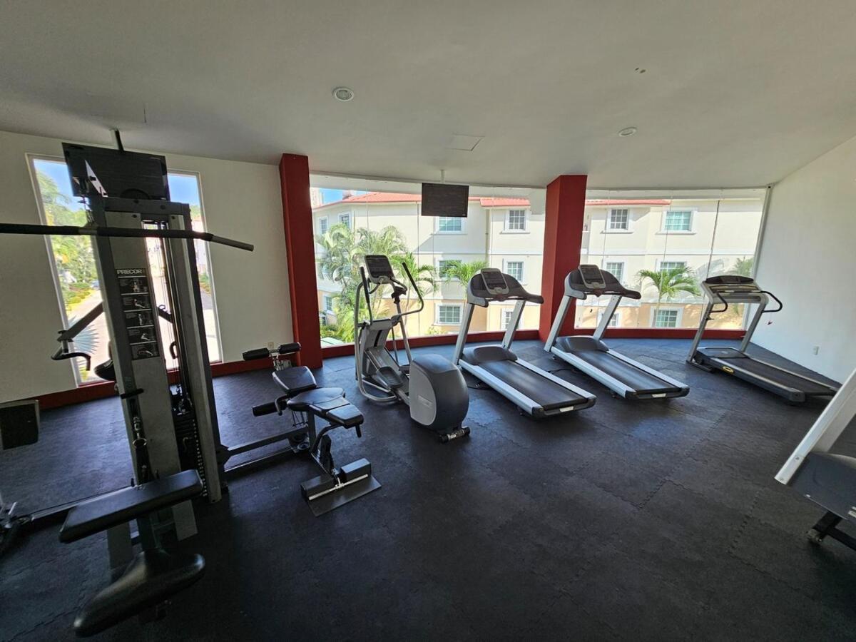 Diamante Lakes Condominium, In Front Of Arena Gnp * Acapulco